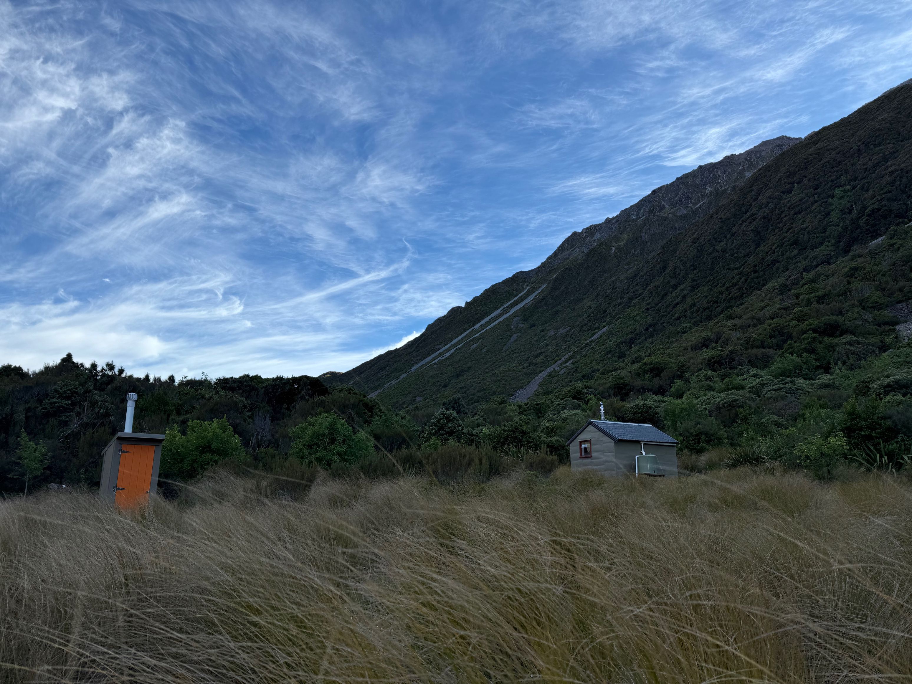 Hunts Creek Hut looking stunning!