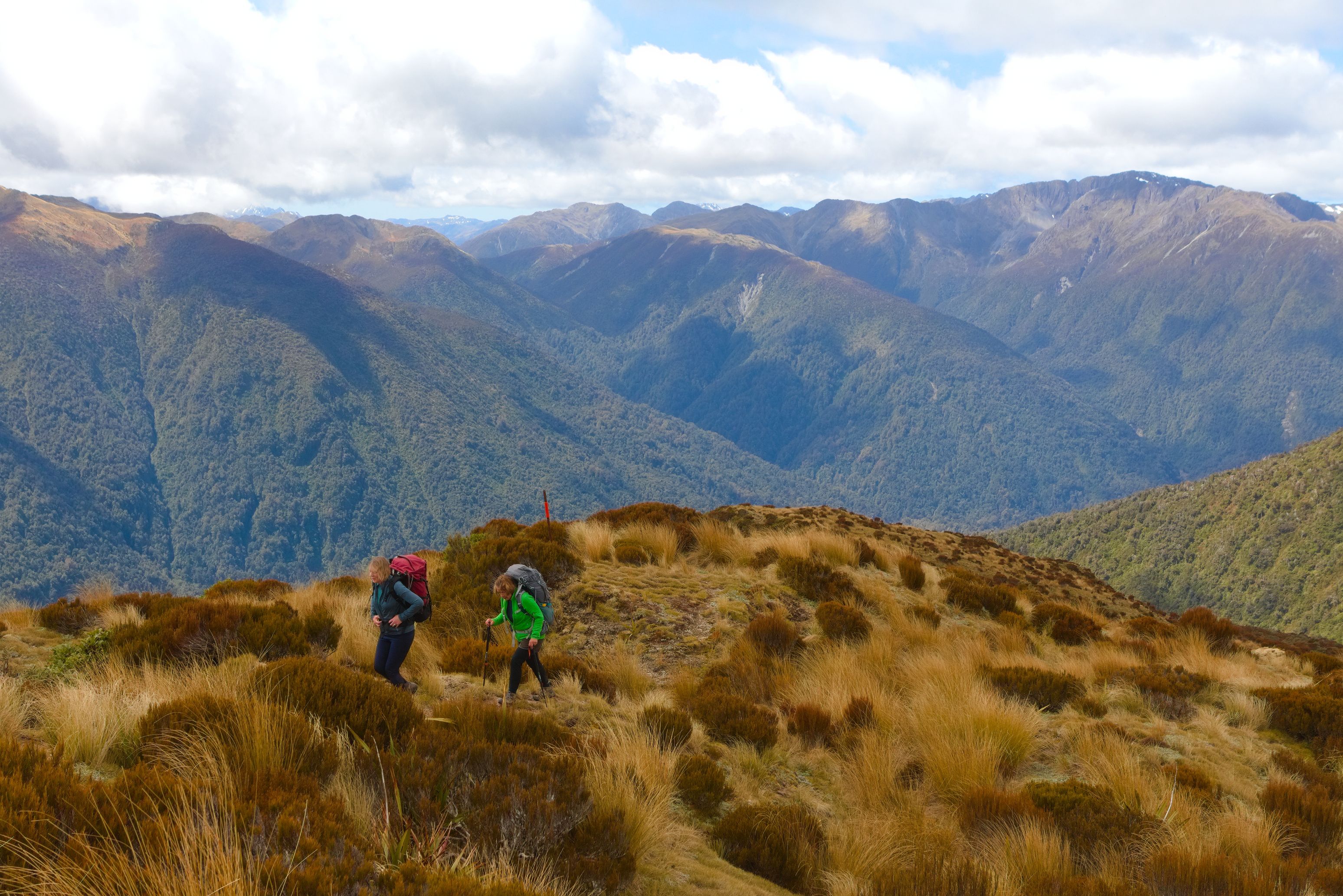 Mum and Katherine traversing towards Point 1251.